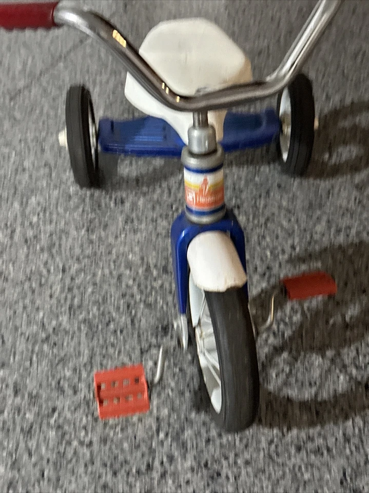 Vintage Hedstrom Tricycle Metal Red White Blue Kids Bicycle 1980's Made In USA - Image 4 of 4