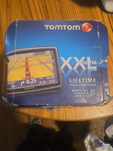 TomTom XXL 550-TM 5-Inch Portable GPS Navigator Lifetime Traffic & Maps Edition - Picture 1 of 4