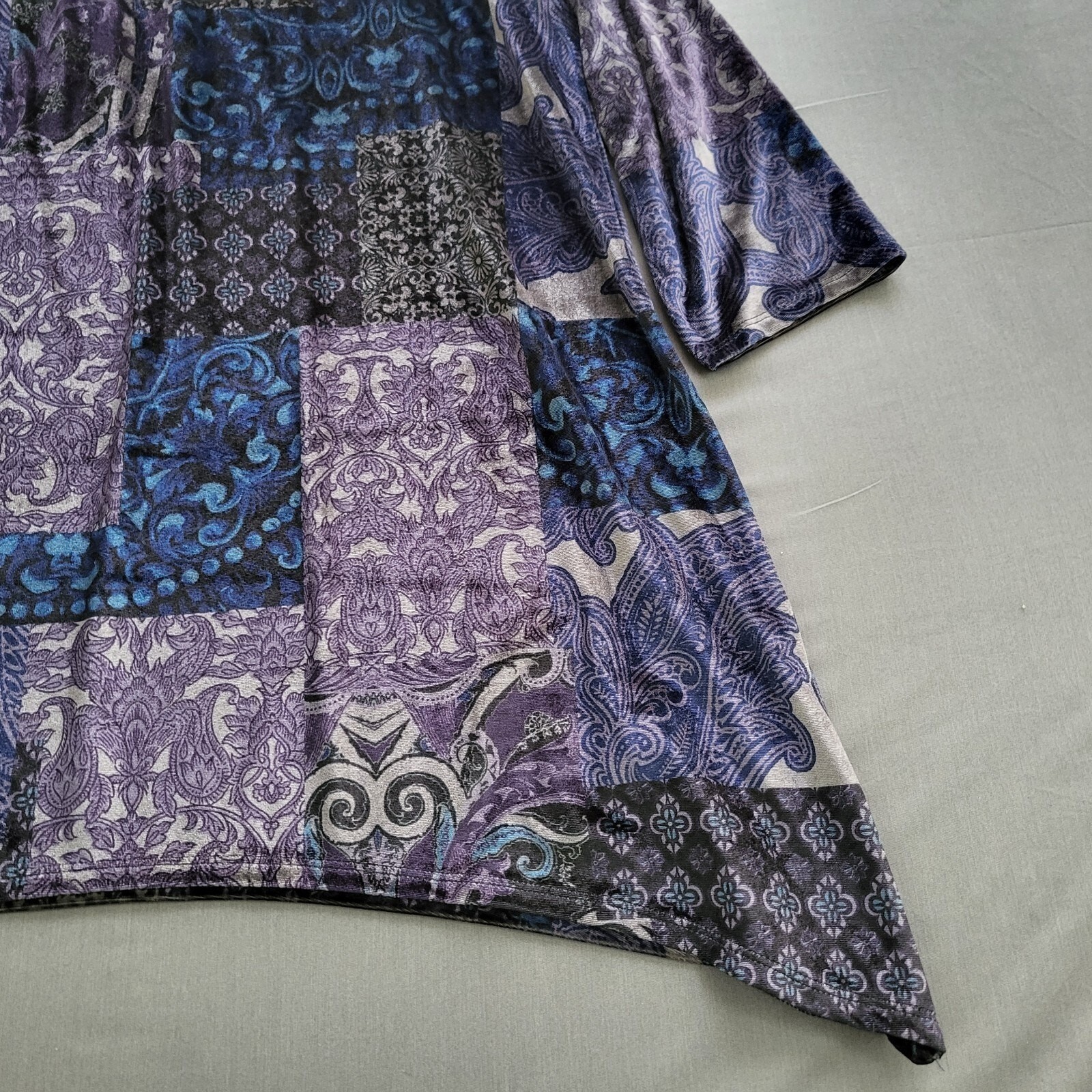 Chicos Patchwork Paisley Sharkbite Tunic Top Blue… - image 4