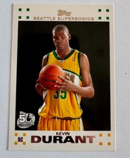 Kevin Durant 2007-08 Topps 50th Anniversary White Rookie Card. rookie card picture
