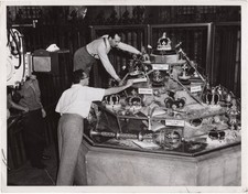 Angela Lansbury Ingrid Bergman GASLIGHT Original photograph of George #158588