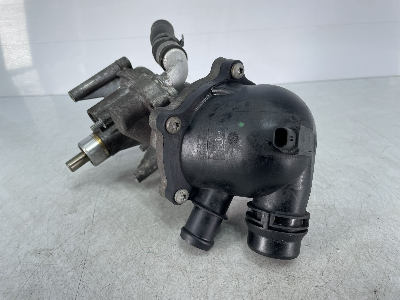 ✅ 2013-2017 OEM Bentley Continental GT GTC 4.0L V8 Water Thermostat Housing Pump