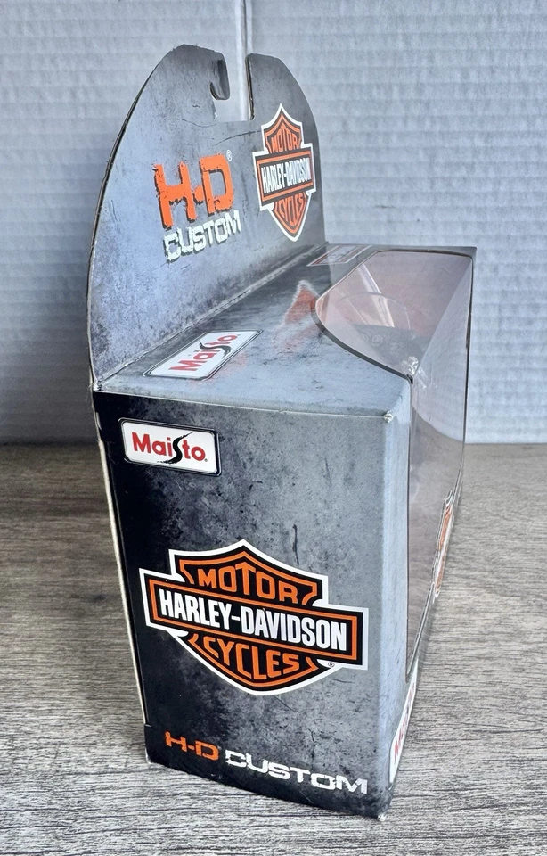 Maisto Harley Davidson 2013 FLHTK Electra Glide Ultra ограниченная серия 33 1:18 - Изображение 4 из 4