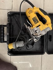 DEWALT DW331K Heavy-Duty Jigsaw 701W 110V Corded DW331K