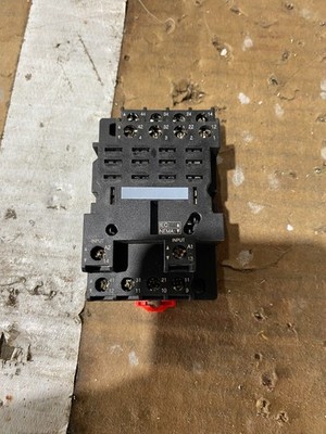 Schneider Electric RPZF4 Zelio Relay Socket