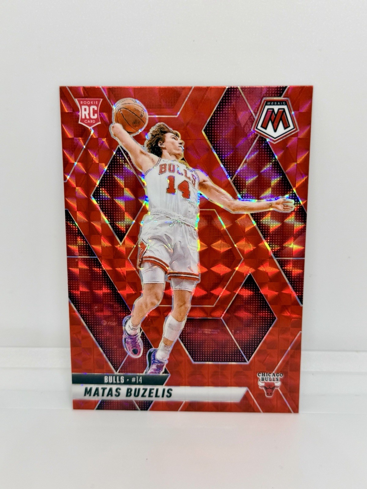 MATAS BUZELIS Rookie 2024-25 Mosaic Red Prizm Chicago Bulls RC #223