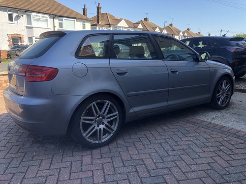 Audi A3 Sportback 2009 2.0tdi Quattro (spares or repair) - Picture 3 of 15