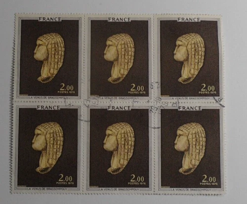 STAMPMART : FRANCE 1976 SC#1465 ART VENUS OF BRASSEMPOUY BLOCK OF 6 USED
