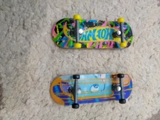 SET of 2  Tech Deck Finger Boards Tony Hawk Skate