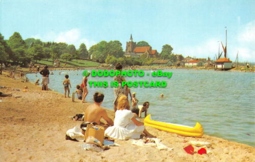 R523528 Maldon. The Beach. Postcard - 第 1/2 張圖片
