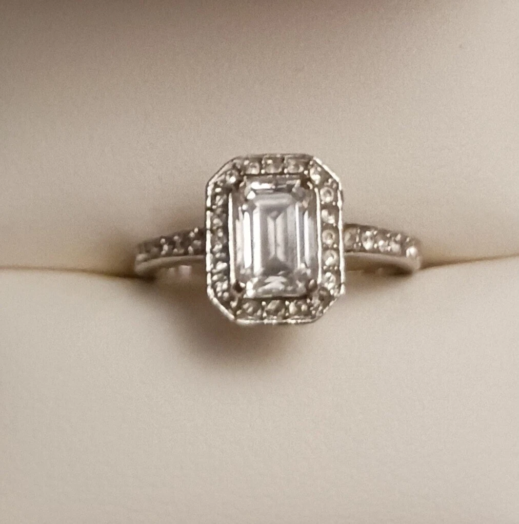 Swarovski Emerald Cut Ring Size 52 Rhodium Plated Size 6 Attract