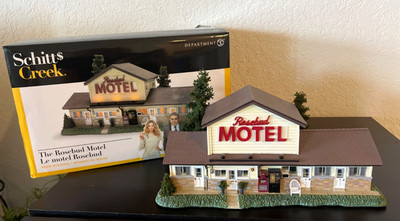 Dept 56 THE ROSEBUD MOTEL SCHITT'S CREEK Hot Properties 6013684 LIGHTS UP! NEW