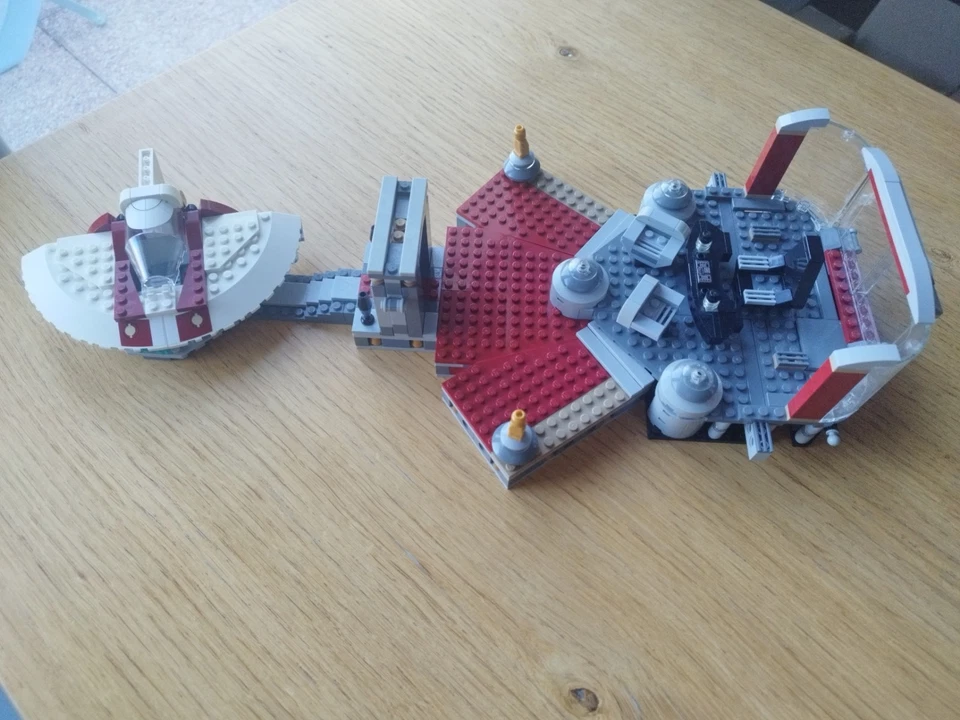 LEGO Star Wars 9526 Palpatine's Arrest, photo 1 sur 5