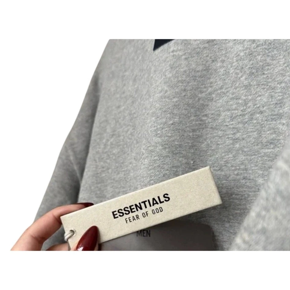 (S) Felpa con cappuccio Fear of God Essentials Dark Heather Avena nuova con etichette $100