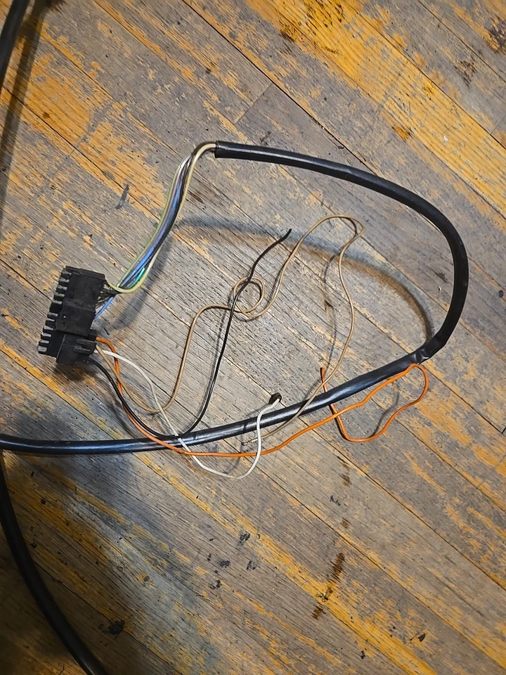 1986-88 Monte Carlo SS Tail light Intermediate Wiring Harness Block To Trunk Oem - Image 2 of 3