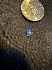 Bright blue natural sapphire 1.05 Ct