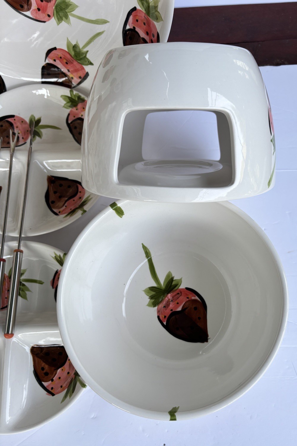 11pc Tabletops Ceramic Chocolate Strawberry Fondue Set Pot Platter Plates Forks