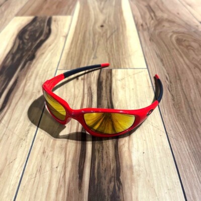 OAKLEY STRAIGHT JACKET 1999 イエロー 1999 OAKLEY STRAIGHT JACKET COLOR:RED fashion Accessories mens
