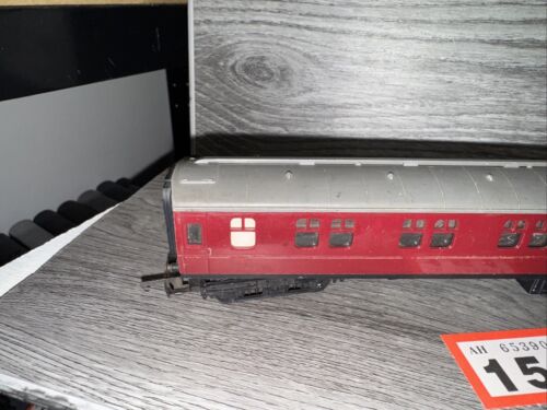 BR MAROON SLEEPING CAR No.2510 OO GAUGE BY TRIANG Well Used - Picture 9 of 9