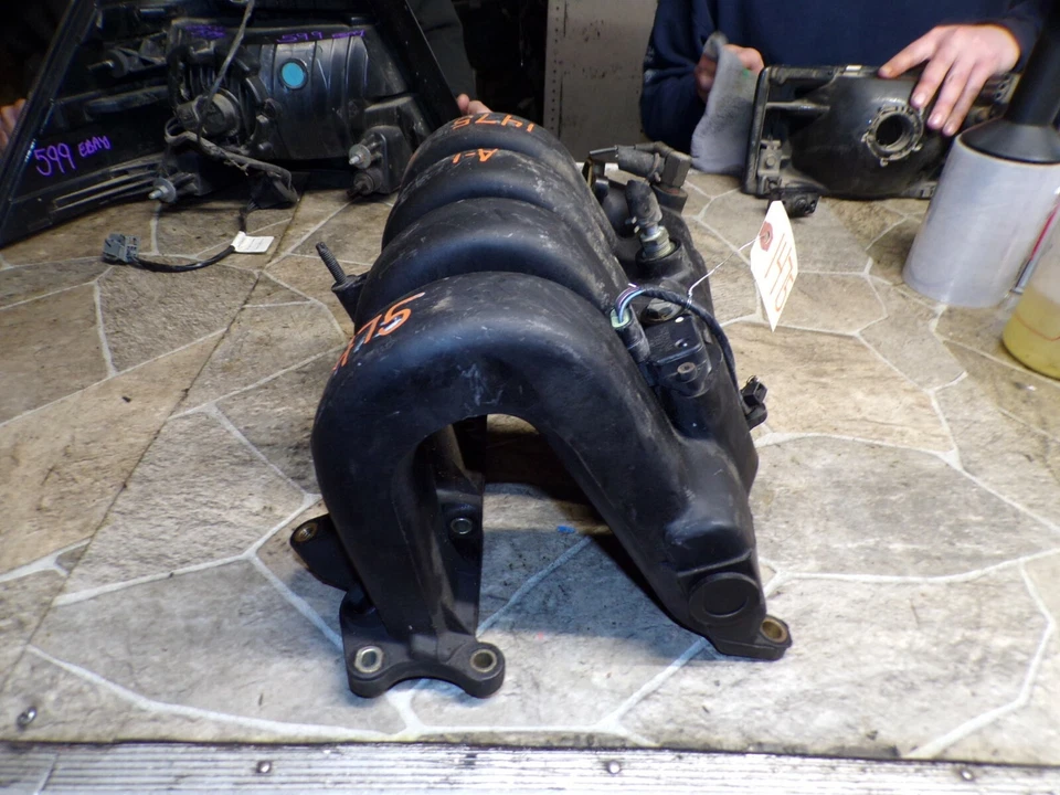 96-99 1996-1999 NEON 96-00 STRATUS BREEZE INTAKE MANIFOLD 2.0L SOHC 4 CYL OEM - Image 4 of 4