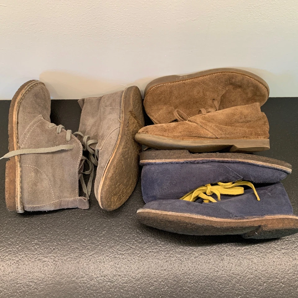 Lote de TRES pares de botas de gamuza Crewcuts zapatos niños talla 2 azul marrón gris piel de oveja Foto 3 de 4