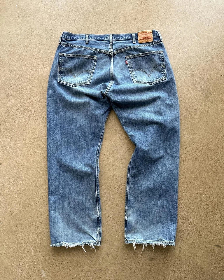 Vintage Levi's 501 Jeans Men's 40 Button Fly Distressed - Image 4 of 4