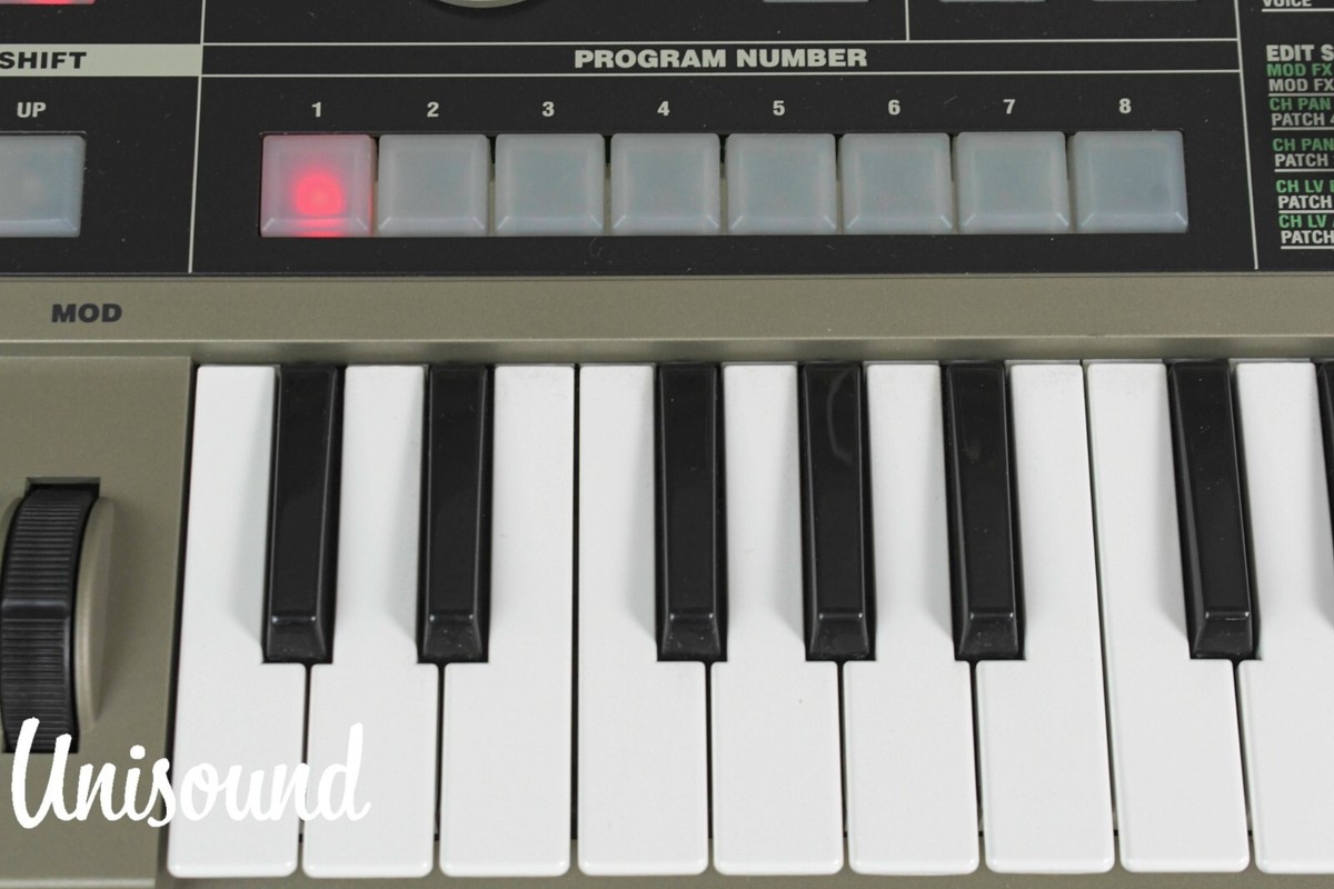 KORG micro KORG ボーコーダー未使用 美品 格安 KORG microKORG Synthesizer/Vocoder in Very good Condition