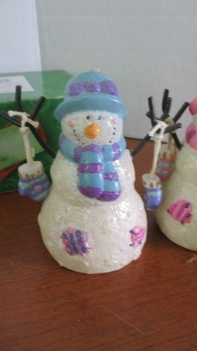 FREEZING SNOWMAN Holiday Spirit CANDLES - Set of 2 ~ New in Box - Picture 2 of 5