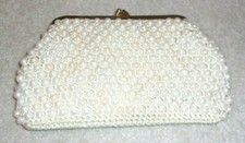 VINTAGE crochet BEADED MAKE UP CLUTCH 60s UNUSED NICE BAG BRASS FRAME ORIG