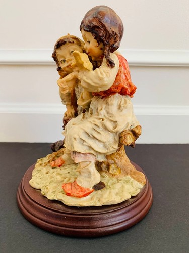 Vintage Giuseppe Armani Gulliver's World Capodimonte Boy & Girl w/Bird - Picture 3 of 7