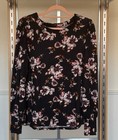Maurices Damen Langarmshirt mit Blumenmuster schwarz Größe XS