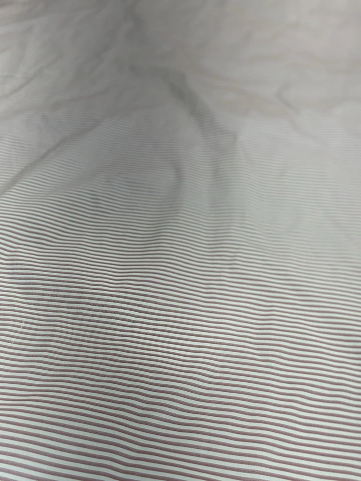 Pierre Frey Tela Augustine Lilas Rosa 60”x55” Foto 2 de 2