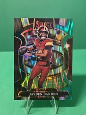 2025 Panini Select - Concourse Jayden Daniels #88 Black & Green Shock Prizm