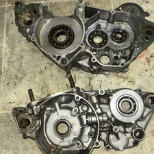 1996 - 2000 Suzuki RM250 RM 250 Left Right Engine Crankcase Crank Case Match Set