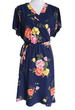 NWT Old Navy Short Sleeve Rayon/Viscose Womens Wrap Dress Size XL Navy and Flora