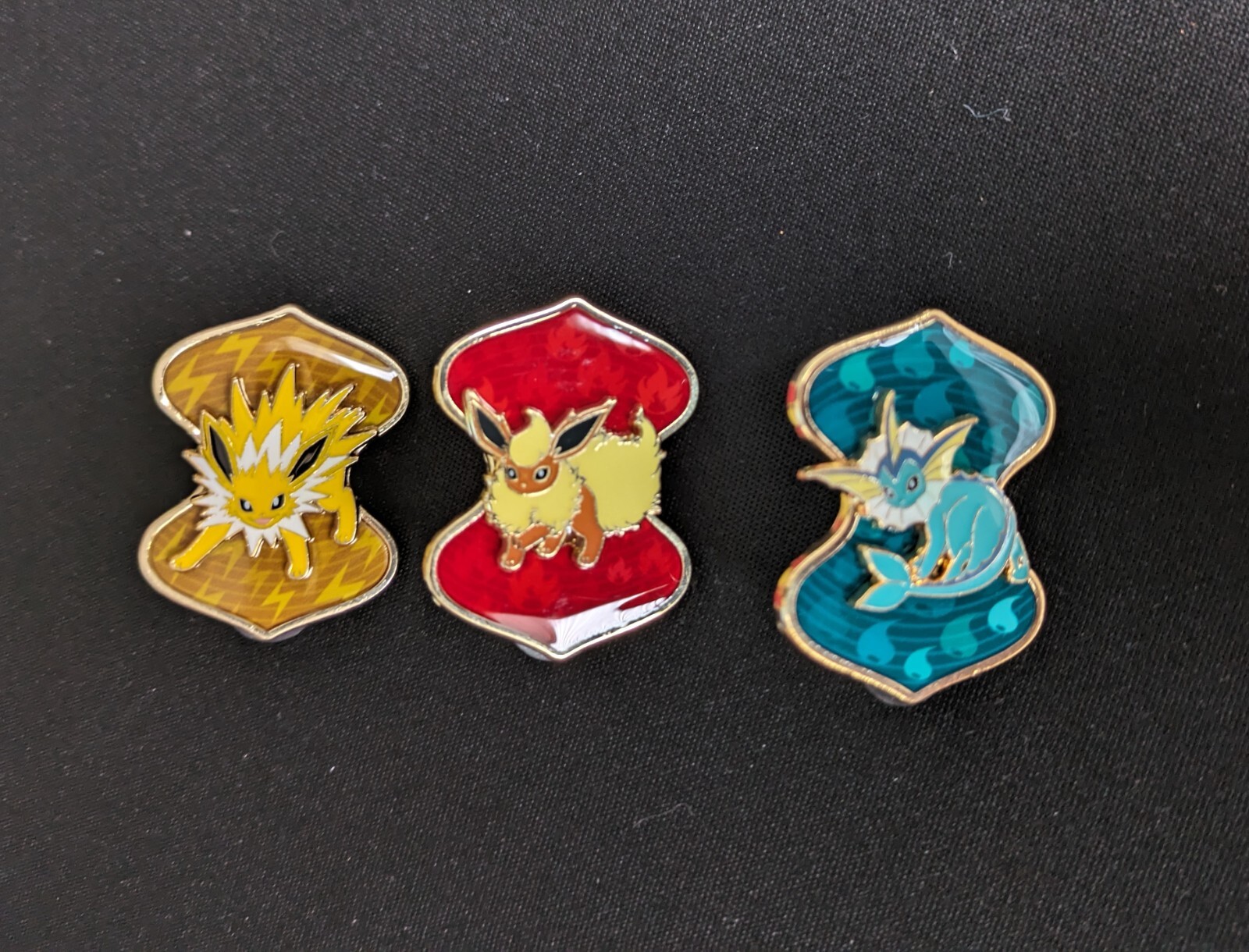Jolteon & Flareon & Vaporeon & Metal Pin Badges Pokemon Pins eBay