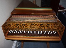 Harpsichord in the Ruckers style.