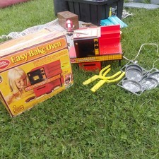 Betty Crocker Easy-Bake Oven Toy Red with Accessories, Vintage 1973