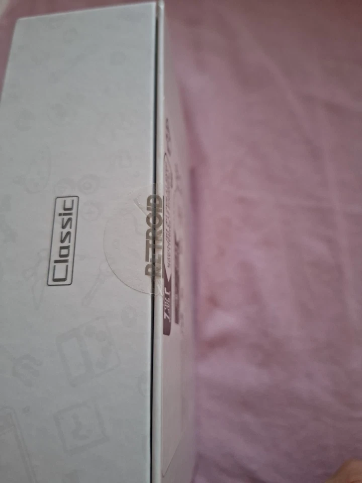 Retroid Pocket Classic Retrogame Console Portatile 6gb 128gb - Immagine 2 di 4