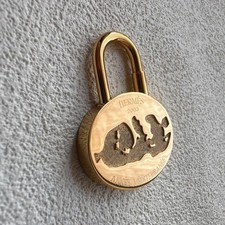 HERMES Cadena Mediterranean 2003 Gold Charm Top Keychain Key Ring Women's Used