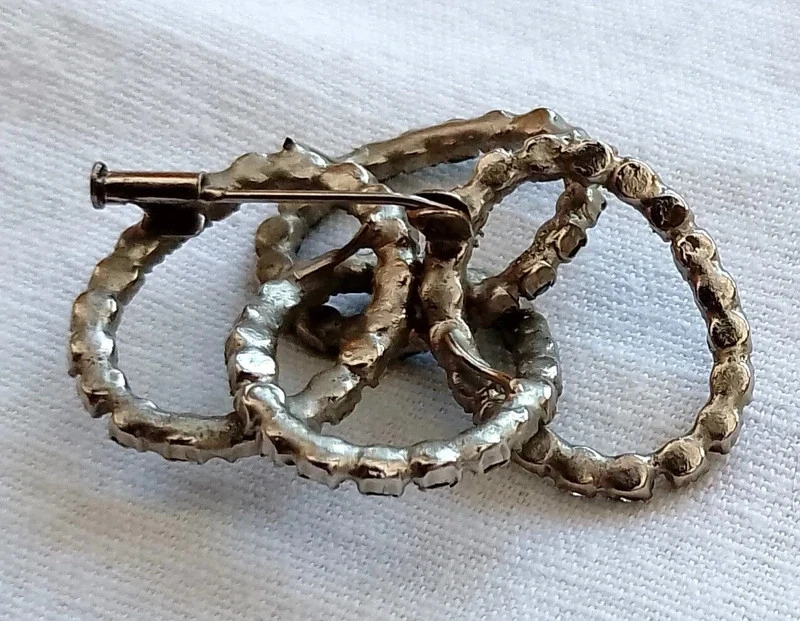 Broche ancienne pierre  vert émeraude et strass. - Photo 3/3