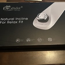 BioBidet Slim Edge Dual Nozzle Sprayer Toilet Seat Attachment White New