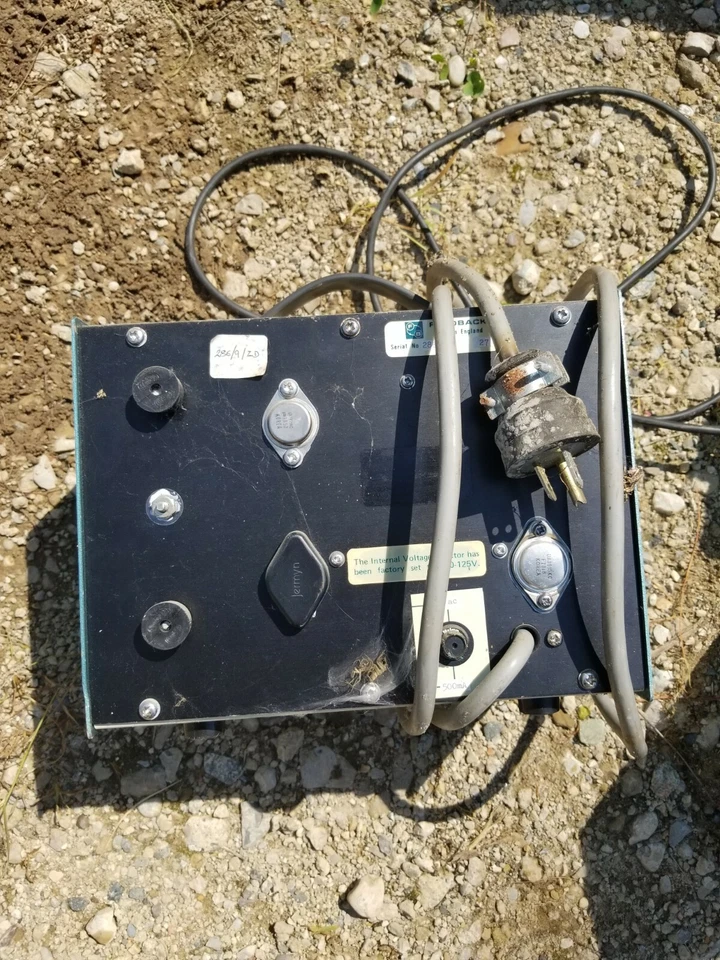 Consola Feedback Teknikit TK286 máquina de transferencia de CC variable. Foto 3 de 3