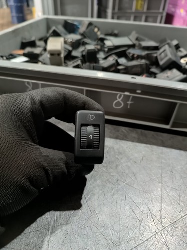 SCHALTER LEUCHTENWEITREGULIERUNG VW RALLYE GOLF 2 GT GTI G60 16V JETTA 191941333