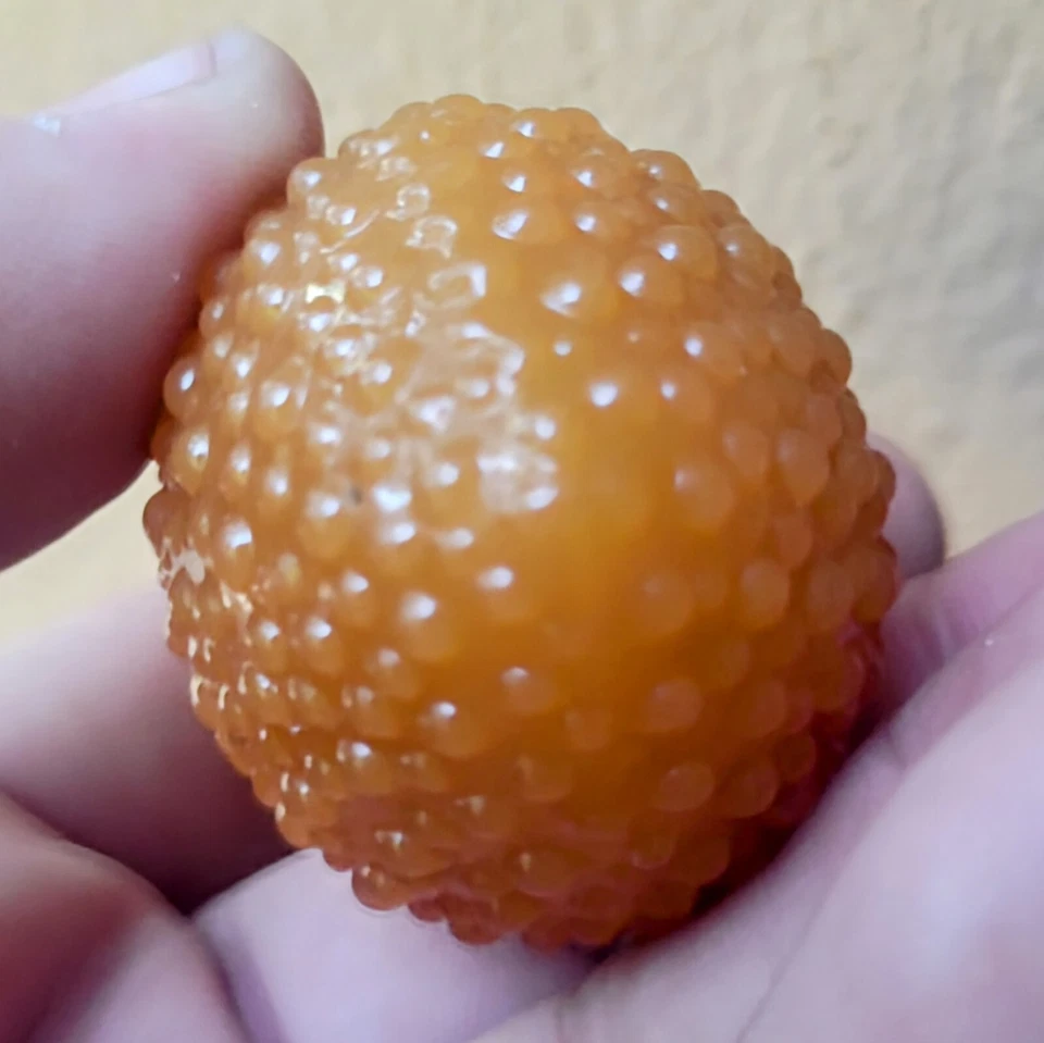 Vintage Chinese Strawberry Peking Glass Snuff Bottle - RARE - Image 2 of 4