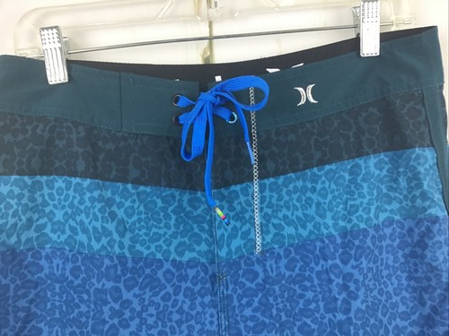 Hurley Men’s Phantom Multi Blue Animal Print Board Shorts Sz. 28 - Picture 2 of 9