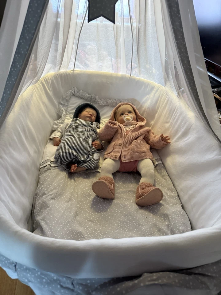 Large Crib, Suitable From Birth Until Crawling NO RESERVE  - Image 3 of 4