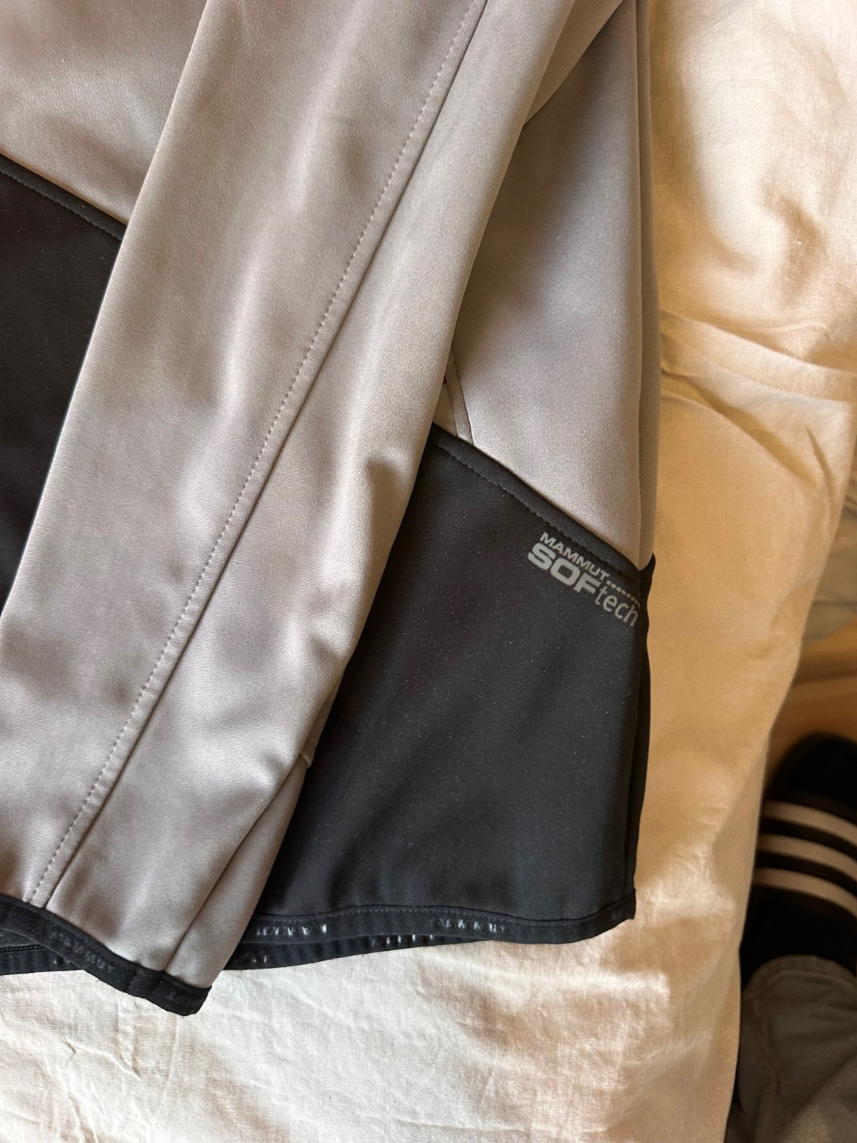 MAMMUT SOFTECH MOUNTAIN JACKET SOFT SHELL WINDSTO… - image 3