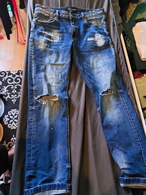 Levi Strauss & Co 501 Herren Jeans Blau helle Waschung Distressed W30 L32 2jeans