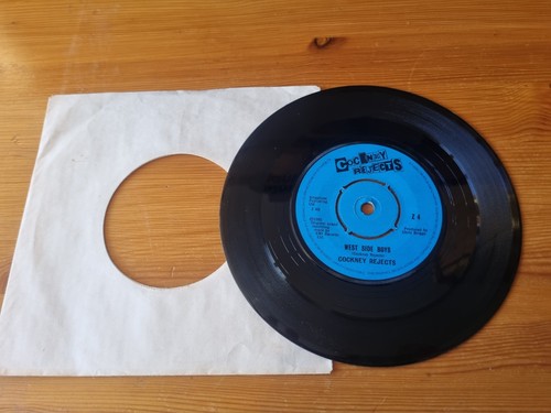 Cockney Rejects, Forever blowing bubbles 7" vinyl single, (Z4) EX+, West Ham - Imagen 2 de 2